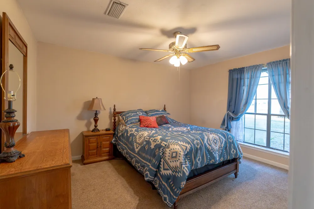 502 County Road 2610 Bonham, TX 75418