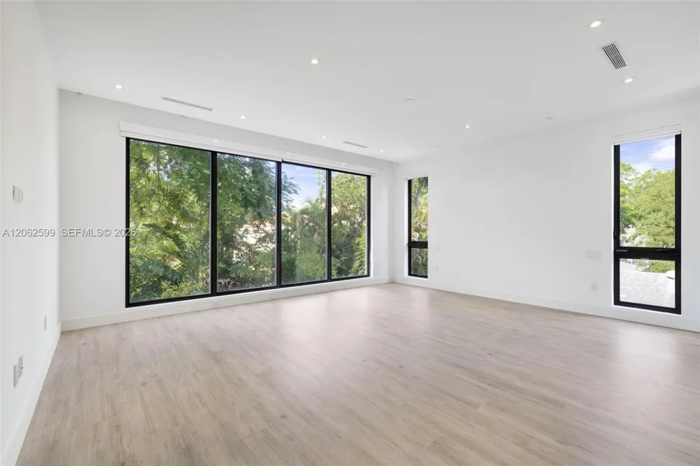 2992 Coconut Ave Coconut Grove, FL 33133
