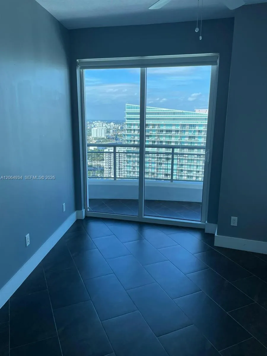 60 SW 13th St #3426 Miami, FL 33130