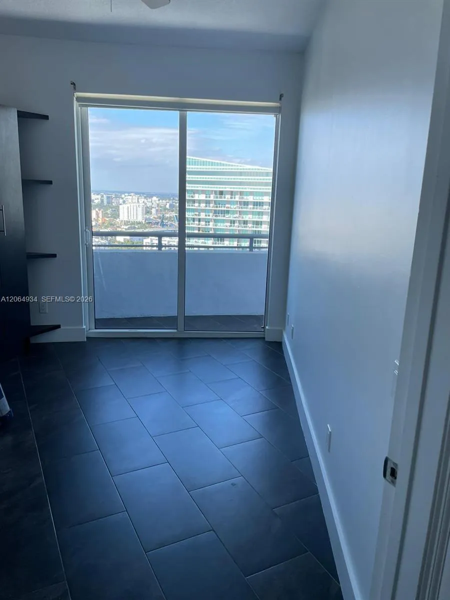 60 SW 13th St #3426 Miami, FL 33130