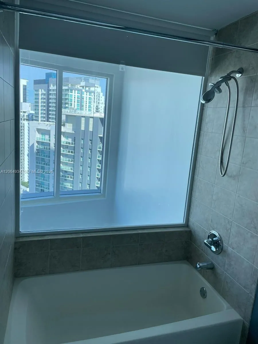 60 SW 13th St #3426 Miami, FL 33130