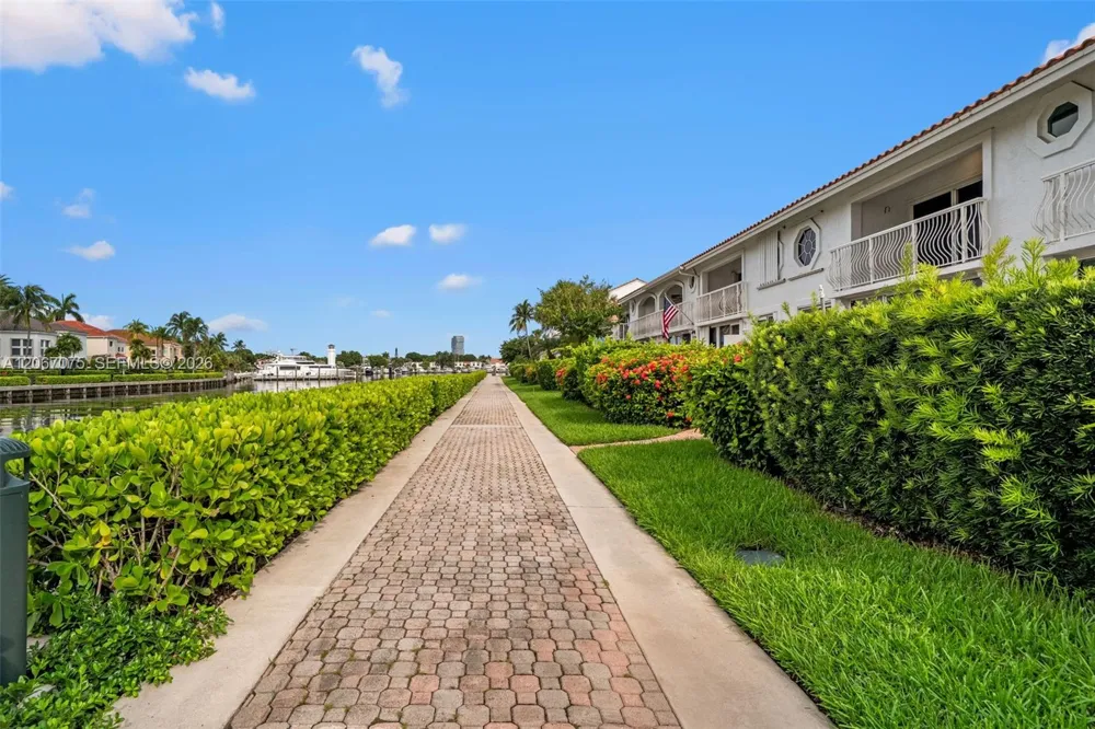 3750 NE 209 Ter Aventura, FL 33180