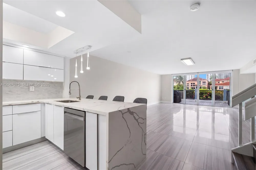 3750 NE 209 Ter Aventura, FL 33180