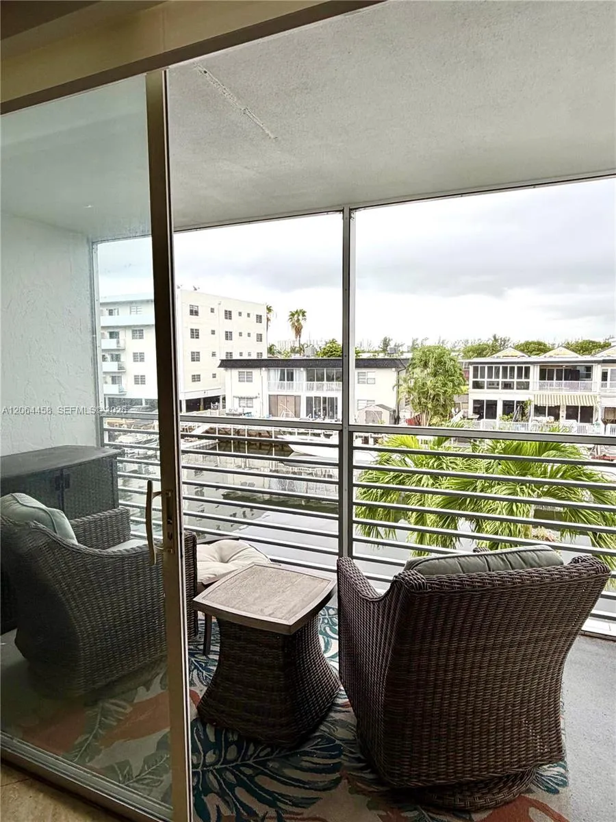 3750 NE 169th St #311 North Miami Beach, FL 33160
