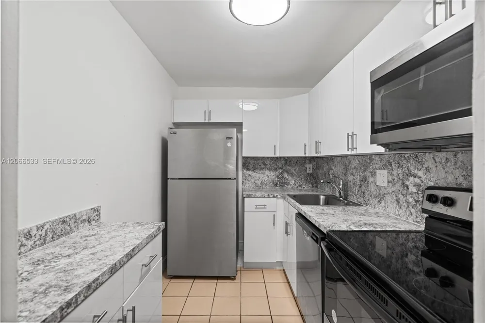 8501 NW 8th St #106 Miami, FL 33126