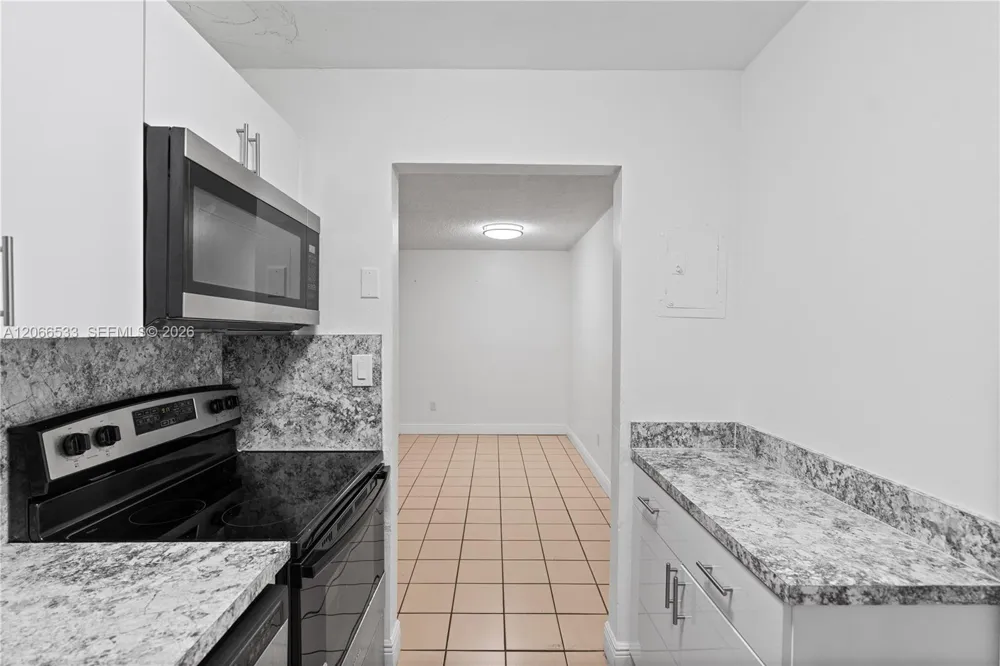 8501 NW 8th St #106 Miami, FL 33126