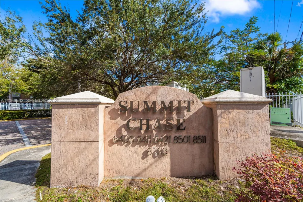 8501 NW 8th St #106 Miami, FL 33126