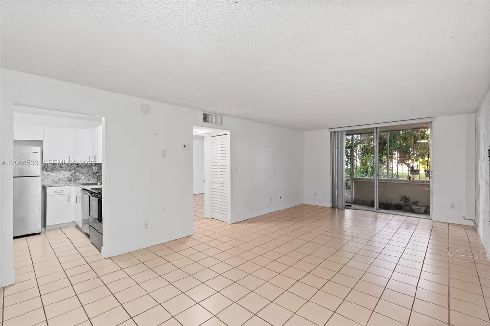 8501 NW 8th St #106 Miami, FL 33126