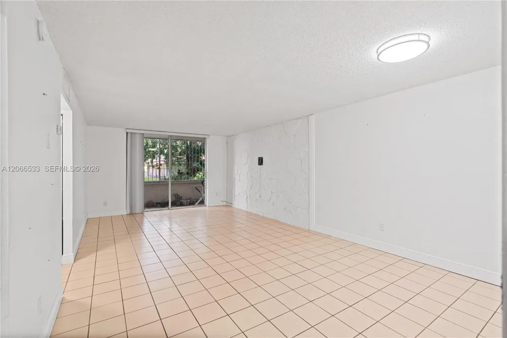 8501 NW 8th St #106 Miami, FL 33126