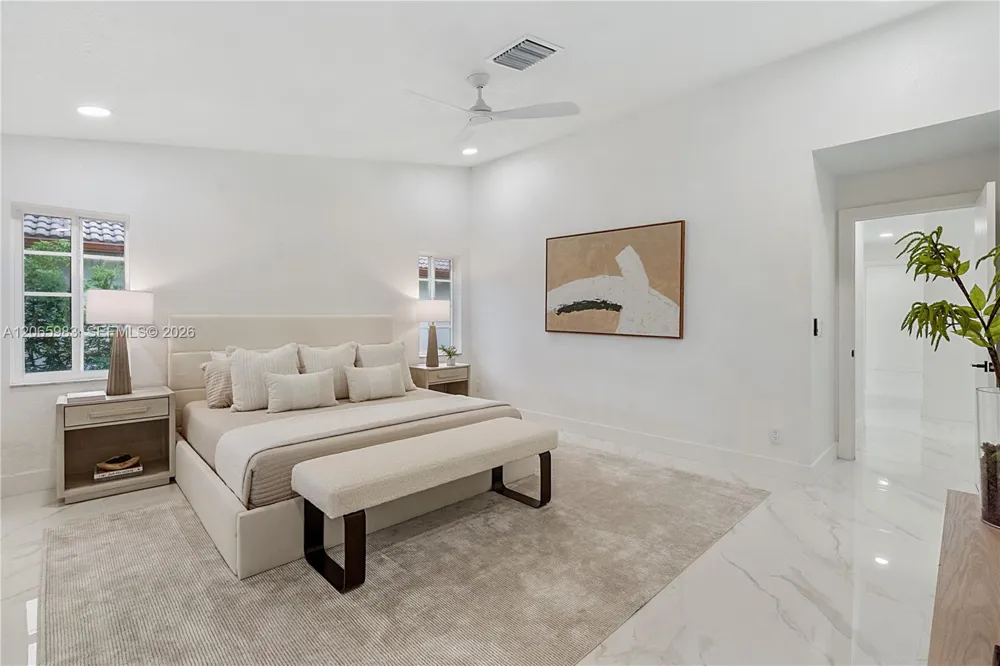 695 NW 107th Ln Coral Springs, FL 33071