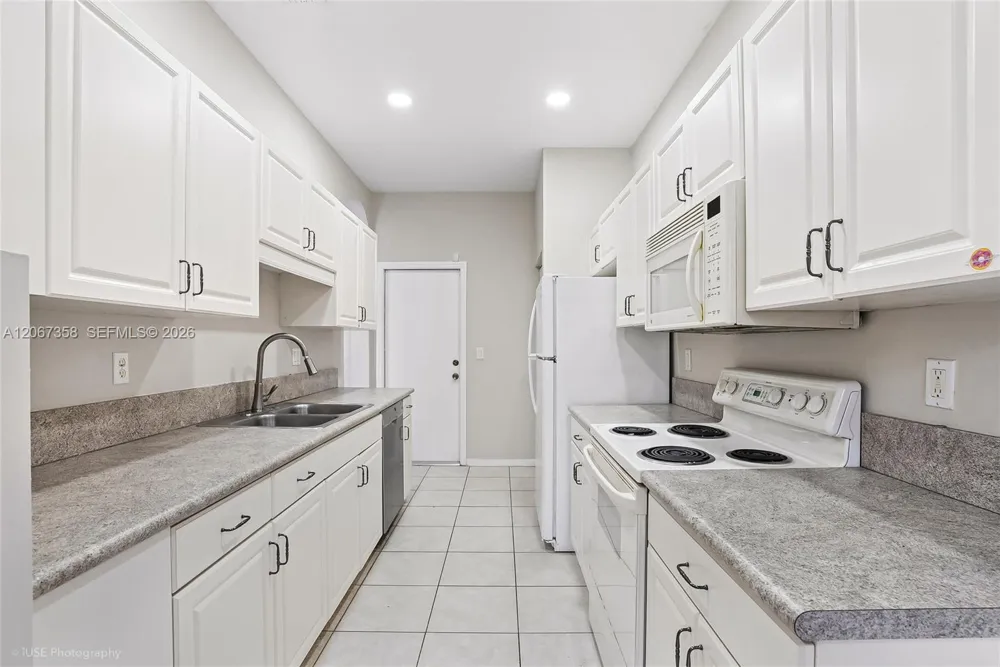 112 Wakulla Springs Way Royal Palm Beach, FL 33411