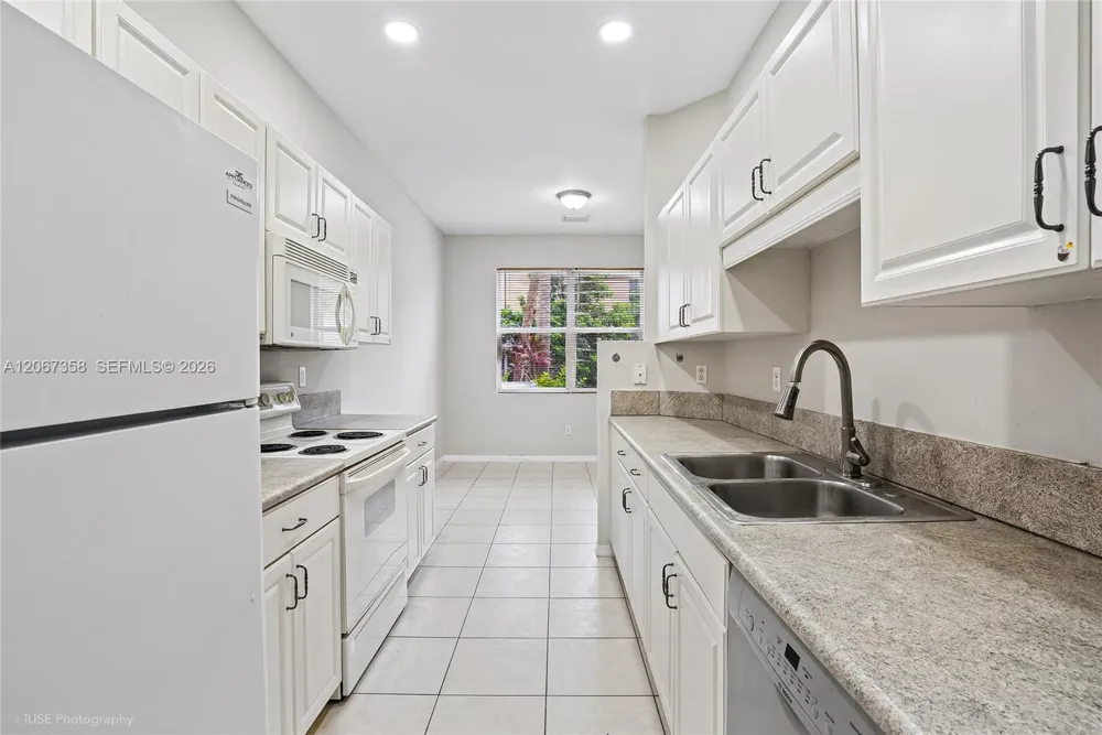 112 Wakulla Springs Way Royal Palm Beach, FL 33411