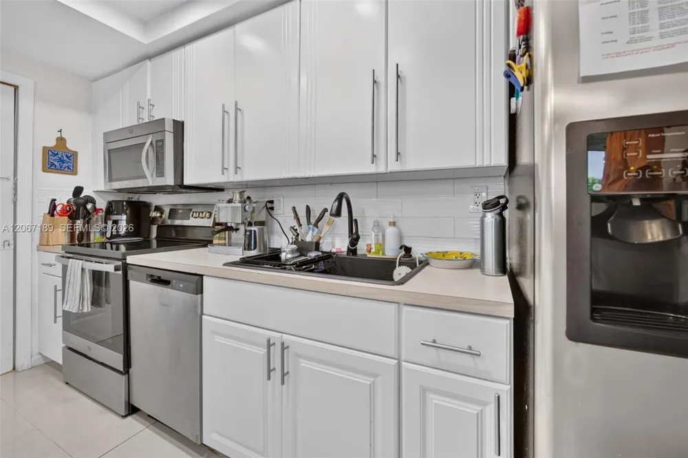 9755 NW 52nd St #509 Doral, FL 33178