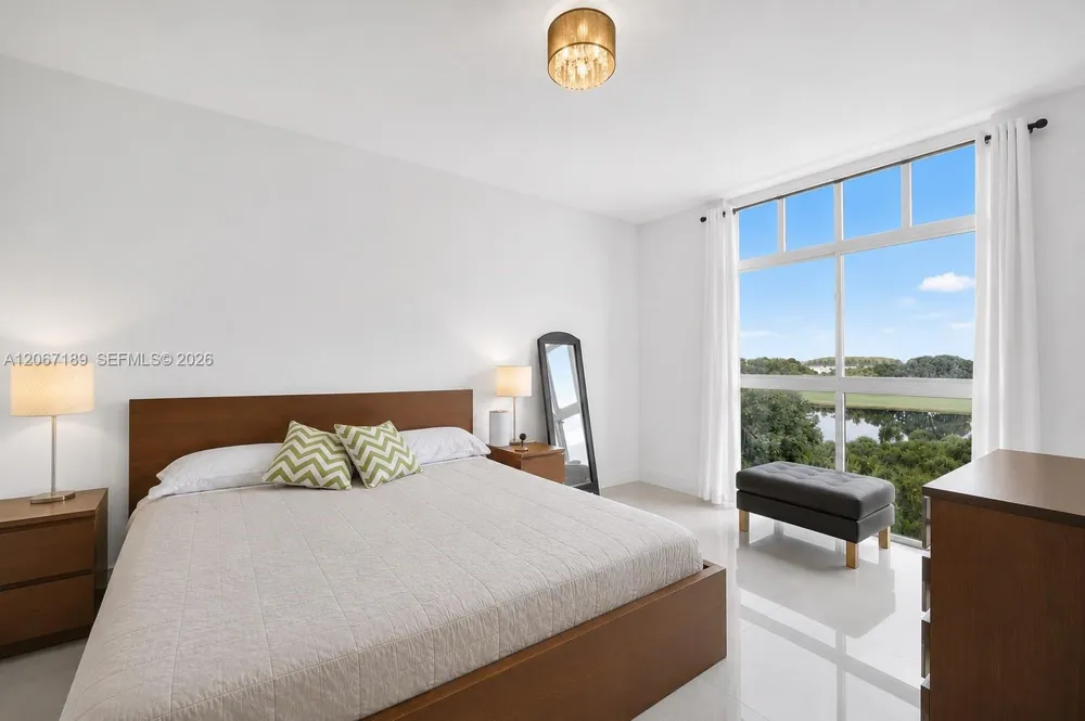 9755 NW 52nd St #509 Doral, FL 33178