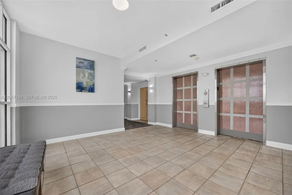 9755 NW 52nd St #509 Doral, FL 33178