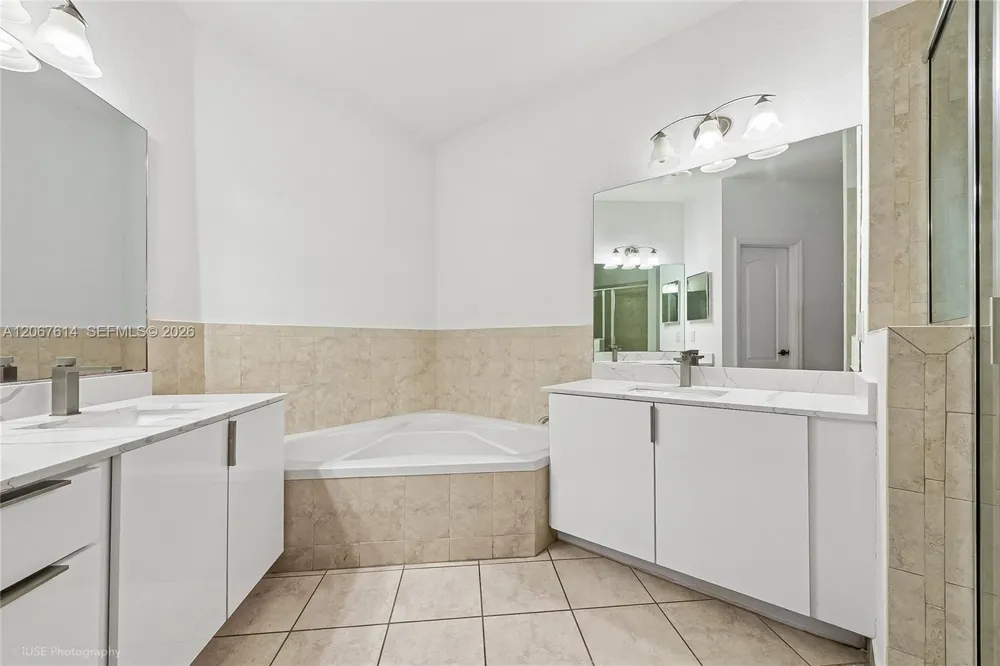 8666 NW 109th Ct #8666 Doral, FL 33178