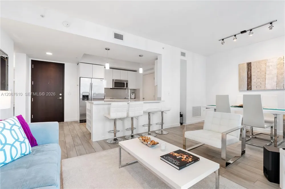 999 SW 1st Ave #2115 Miami, FL 33130