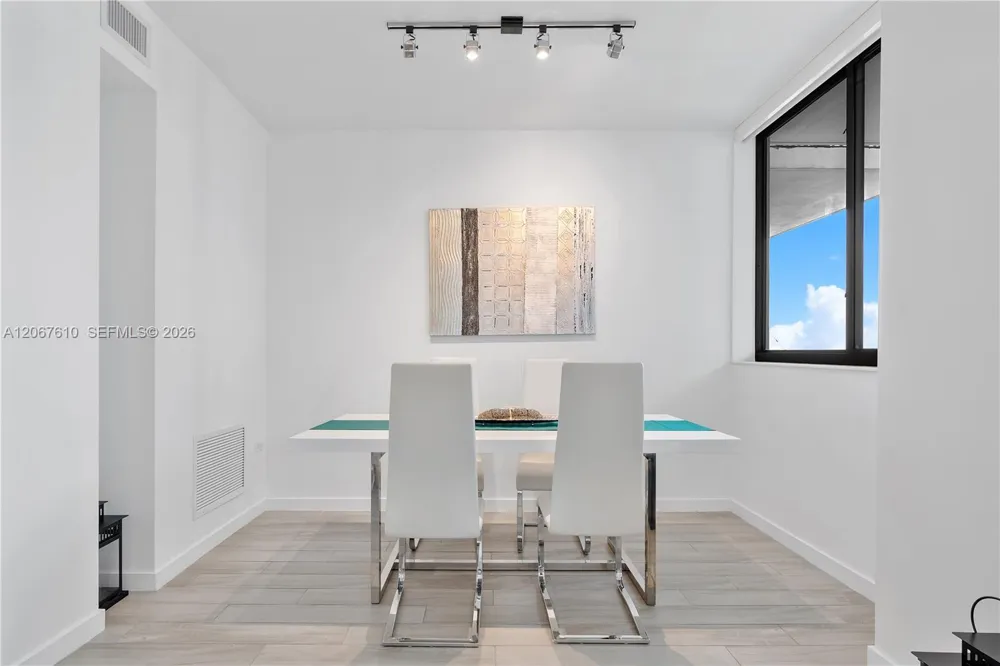999 SW 1st Ave #2115 Miami, FL 33130