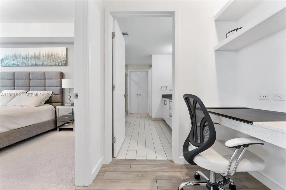 999 SW 1st Ave #2115 Miami, FL 33130