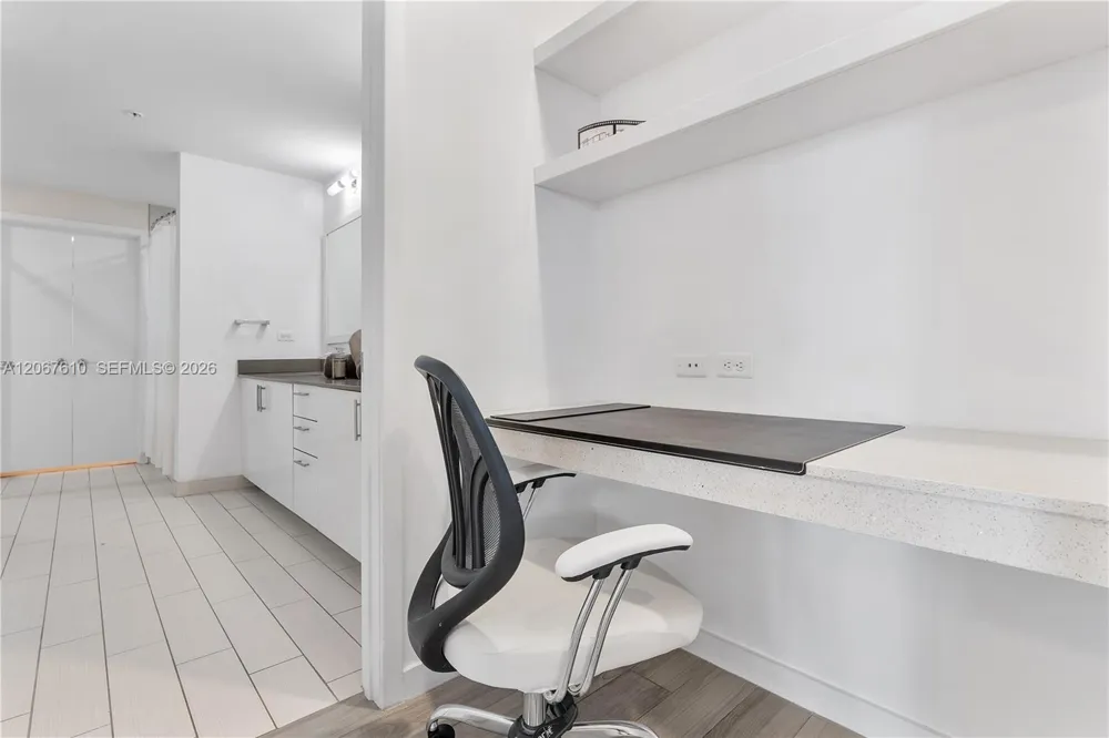 999 SW 1st Ave #2115 Miami, FL 33130