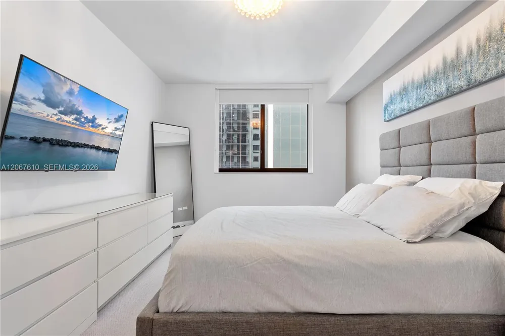 999 SW 1st Ave #2115 Miami, FL 33130