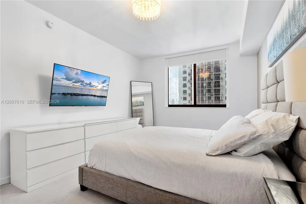 999 SW 1st Ave #2115 Miami, FL 33130