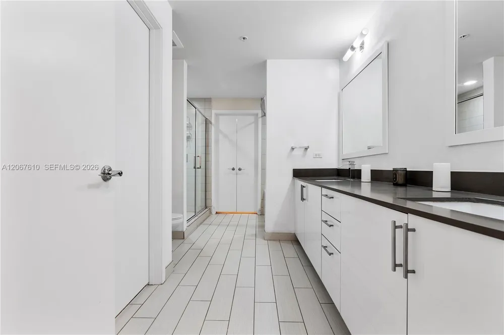 999 SW 1st Ave #2115 Miami, FL 33130