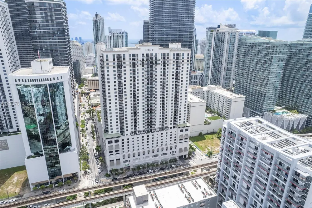 999 SW 1st Ave #2115 Miami, FL 33130