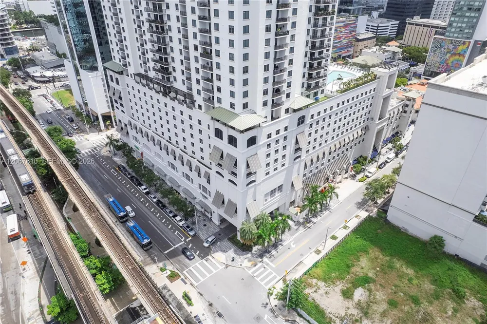 999 SW 1st Ave #2115 Miami, FL 33130