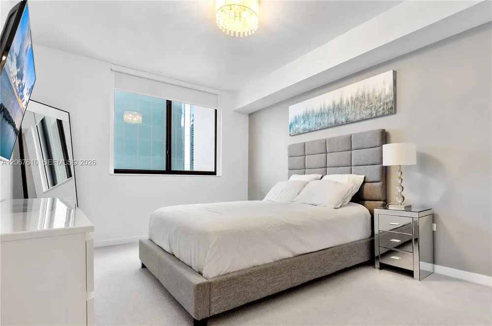 999 SW 1st Ave #2115 Miami, FL 33130