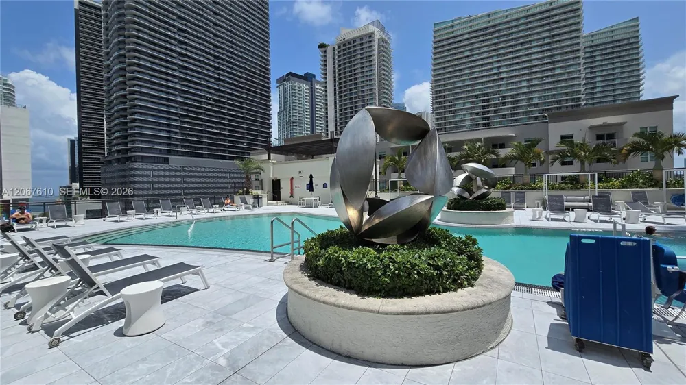 999 SW 1st Ave #2115 Miami, FL 33130