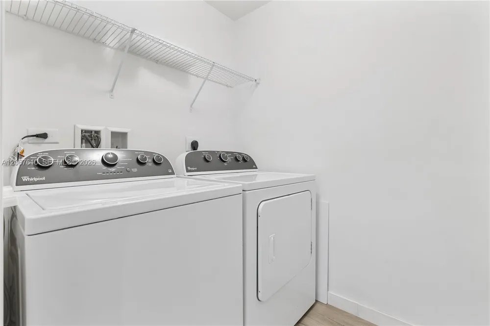 999 SW 1st Ave #2115 Miami, FL 33130