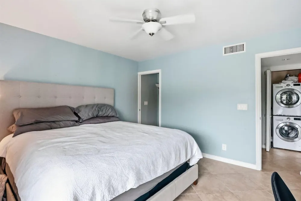 555 BANYAN TREE LANE E #410 Delray Beach, FL 33483