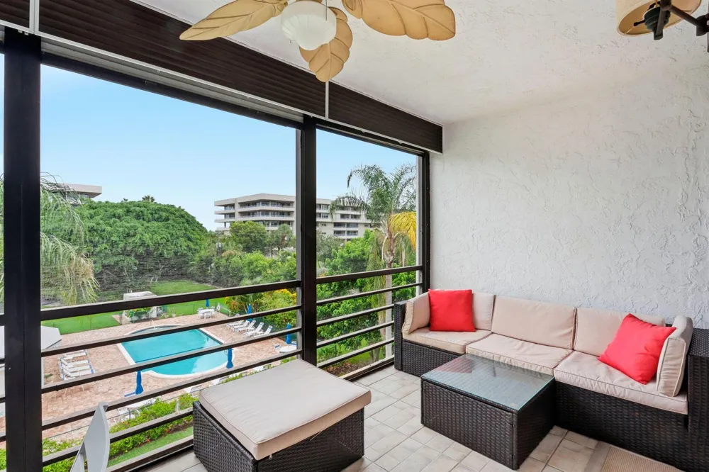 555 BANYAN TREE LANE E #410 Delray Beach, FL 33483