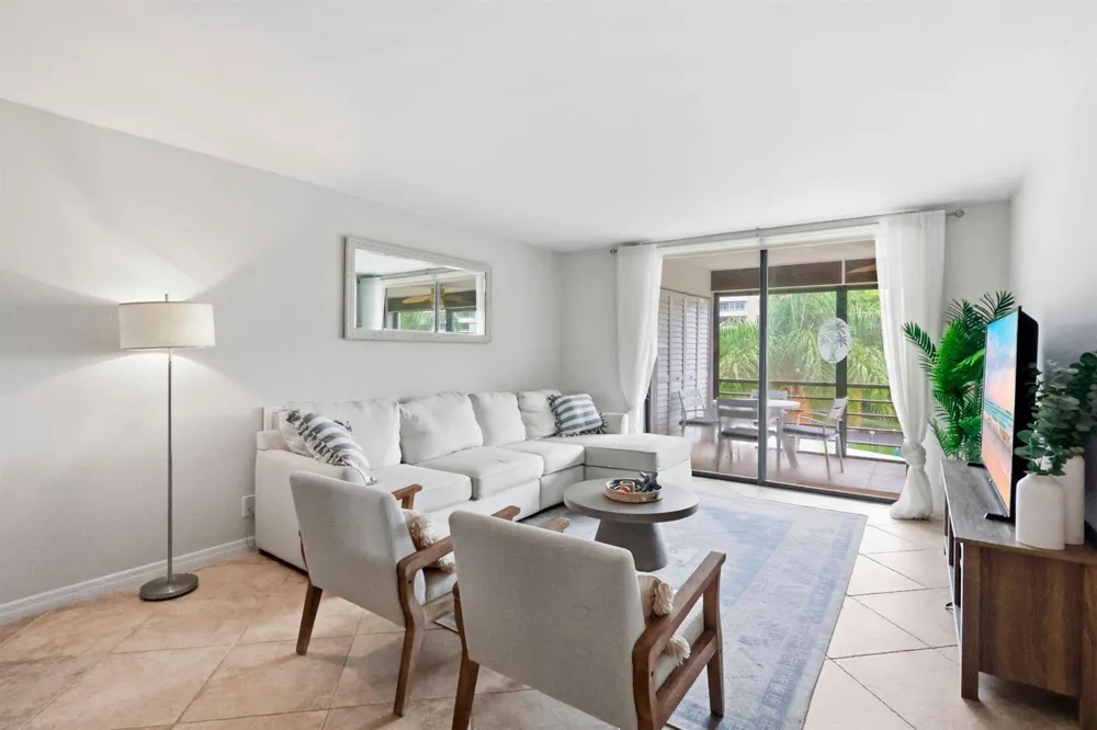 555 BANYAN TREE LANE E #410 Delray Beach, FL 33483