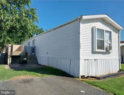 1860 JOHN DRIVE #202
