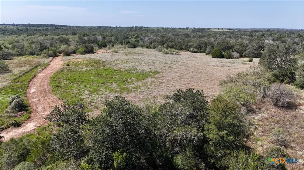 CR 426 Waelder, TX 78959