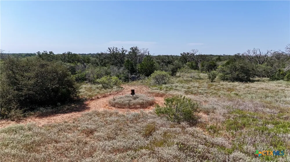 CR 426 Waelder, TX 78959