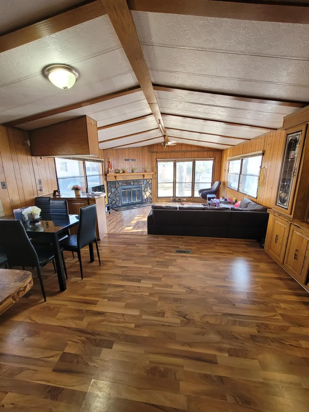 2665 Benlana Court Maplewood, MN 55119