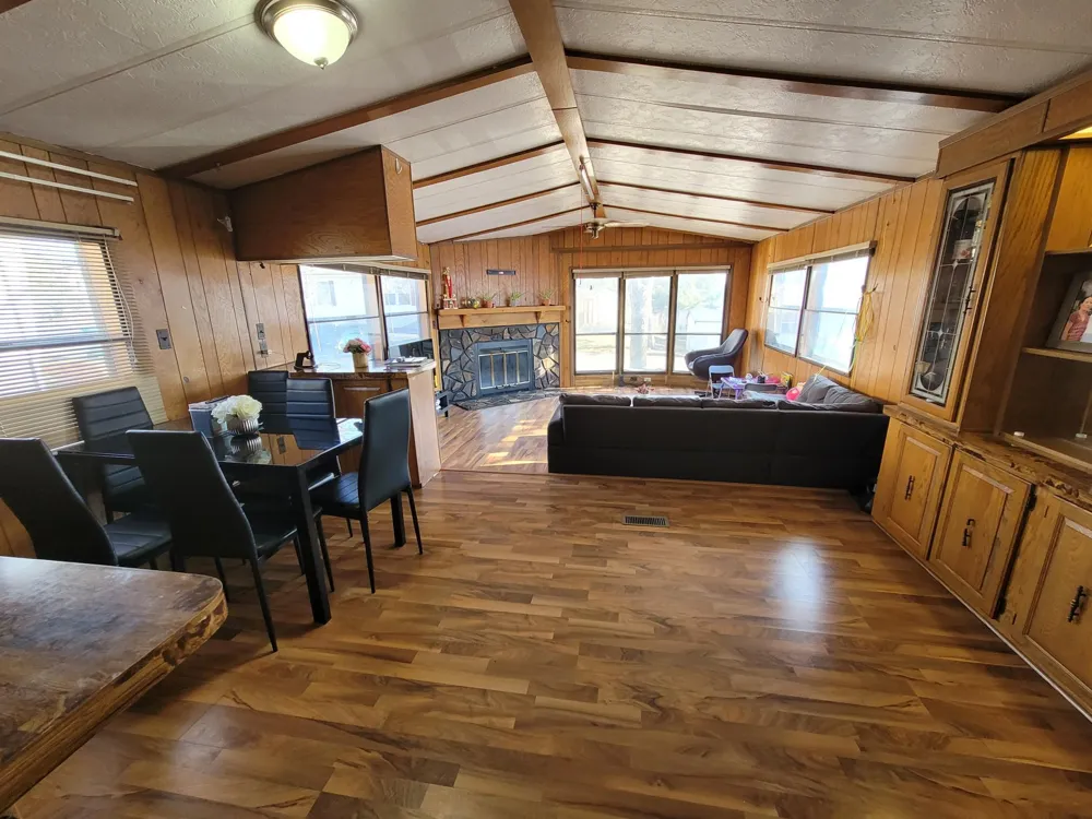 2665 Benlana Court Maplewood, MN 55119