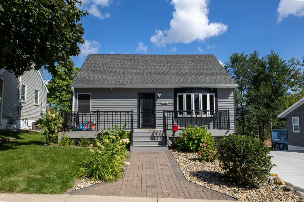 4025 7th Place NW Rochester, MN 55901