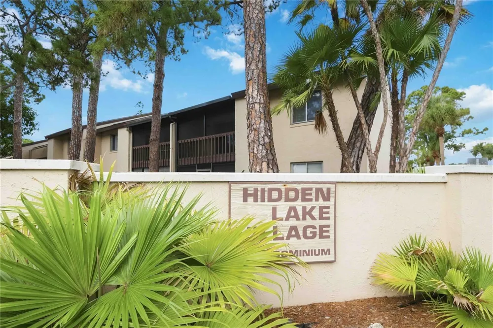2752 HIDDEN LAKE BOULEVARD #C Sarasota, FL 34237