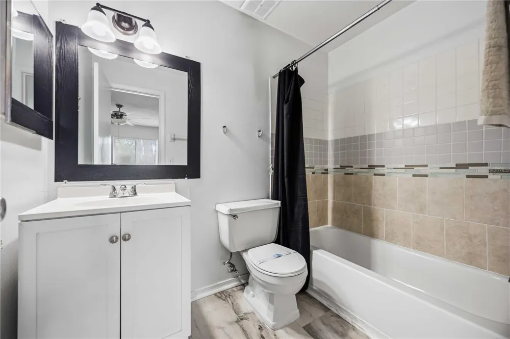 2752 HIDDEN LAKE BOULEVARD #C Sarasota, FL 34237