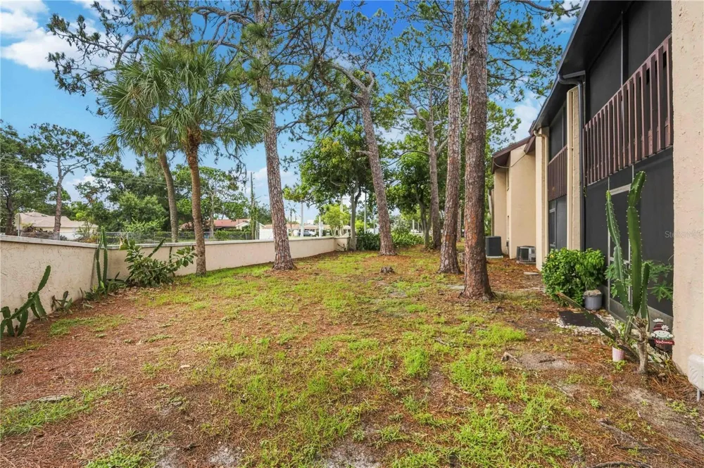 2752 HIDDEN LAKE BOULEVARD #C Sarasota, FL 34237