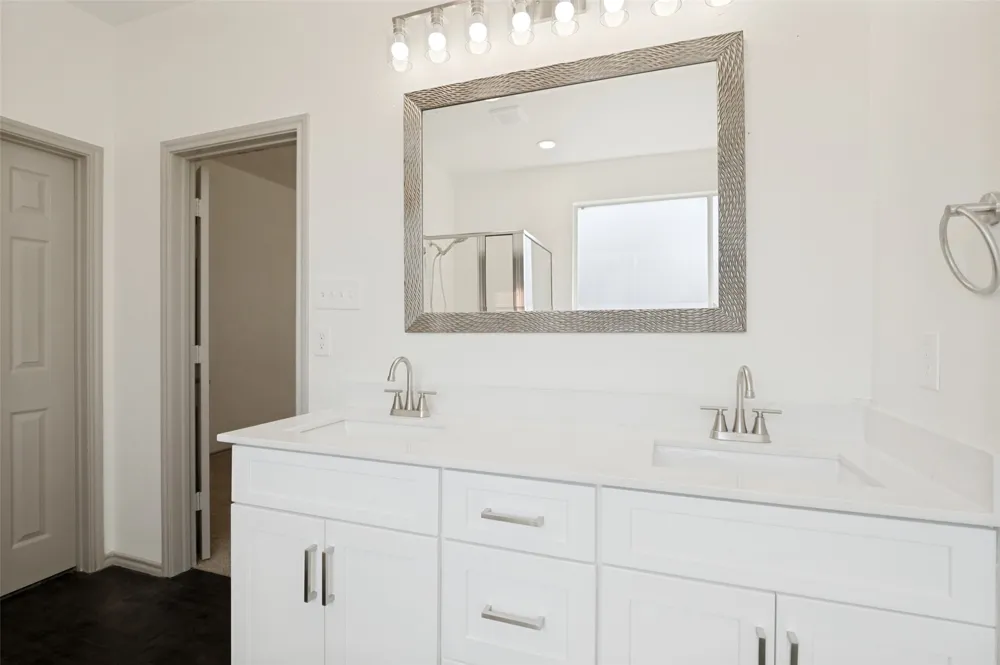 3255 Serpis Grand Prairie, TX 75054