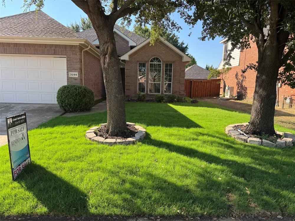 3255 Serpis Grand Prairie, TX 75054