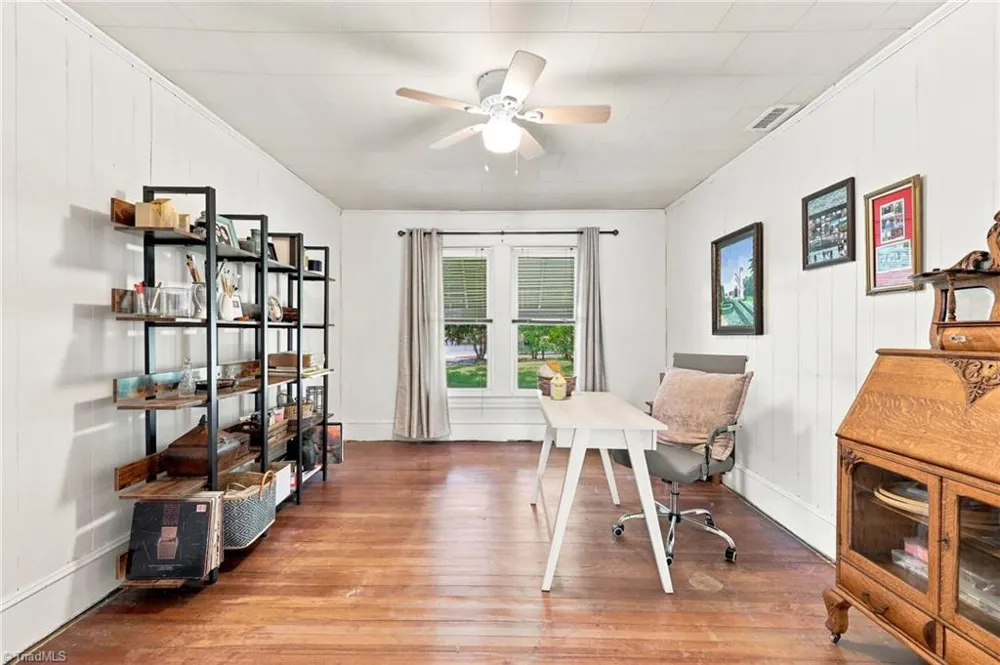 106 Crestwood Circle High Point, NC 27260