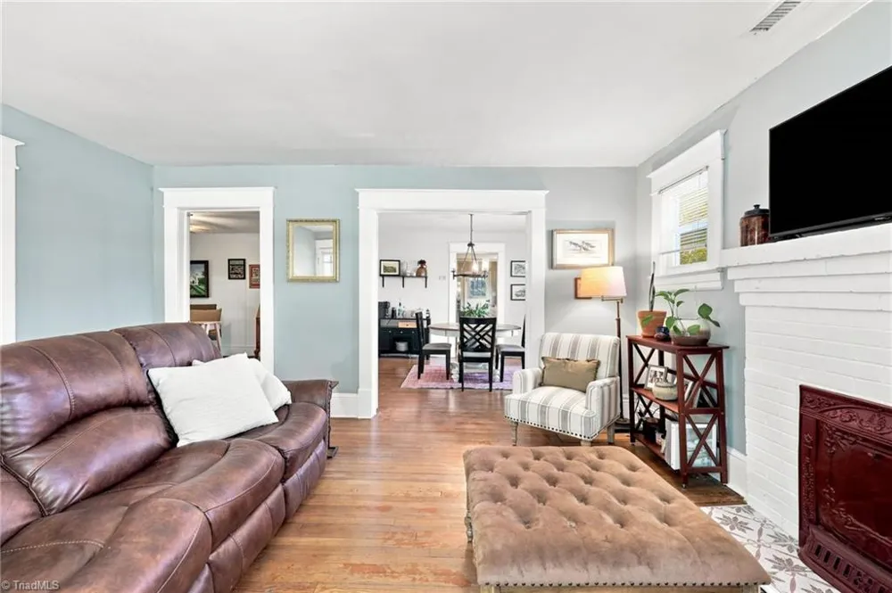 106 Crestwood Circle High Point, NC 27260