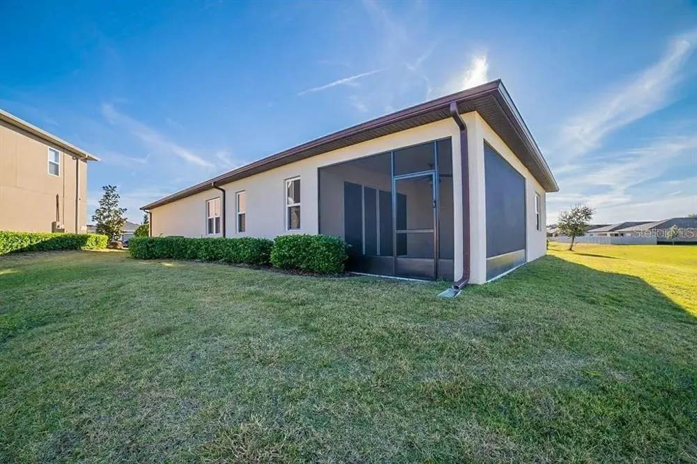 203 SANGMON COURT Groveland, FL 34736