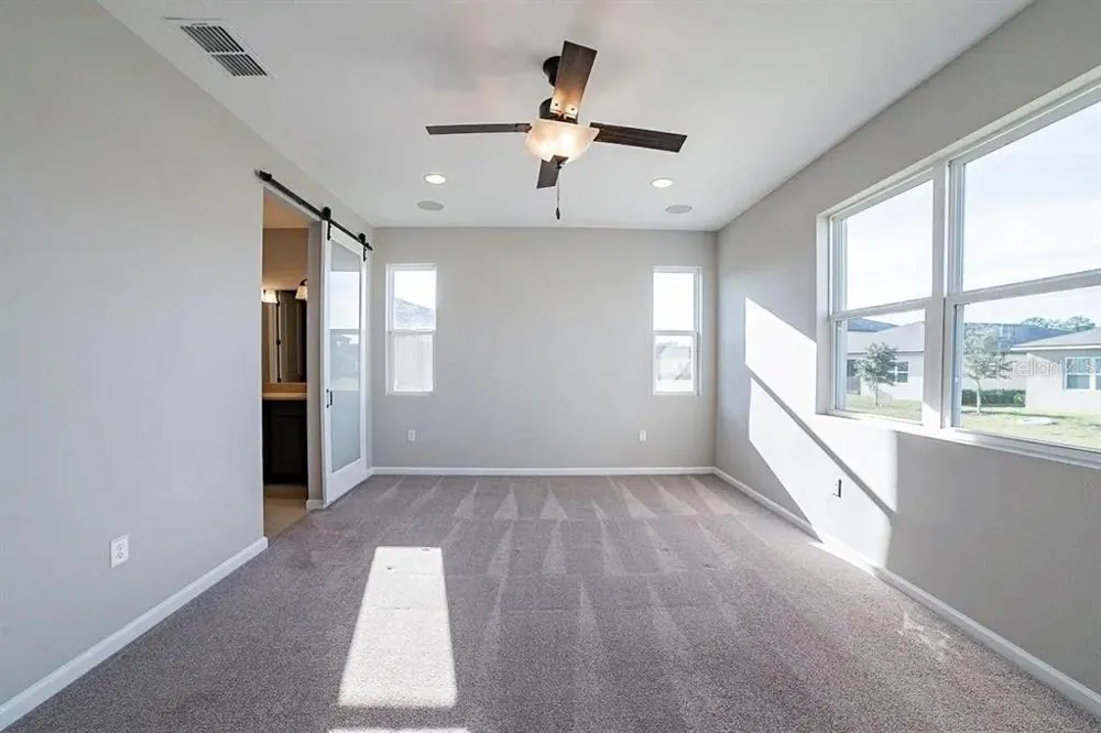 203 SANGMON COURT Groveland, FL 34736